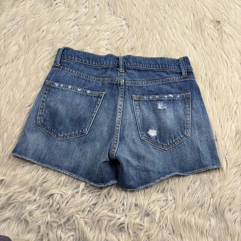 Gap Women's 24 Medium Wash Distressed Cut Off Shorts Festival Boho Classic - Picture 6 of 6